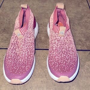 Adidas cloud foam shoes